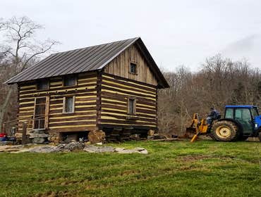 Chestnut Log Cabin in Lexington, Virginia