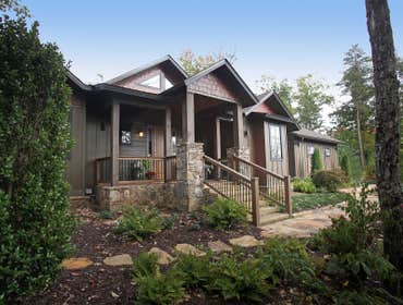 PRIVATE RESIDENCE - JOHN SOAVE CUSTOM BUILDER