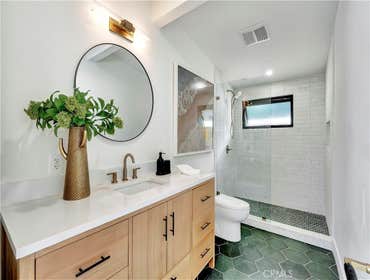 Tahuna Extensive remodel of original home. New kitchen, New bathrooms, smooth coat through out house on all walls