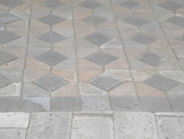 Photo(s) from A To Z Landscaping And Maint job sites pics start to finish