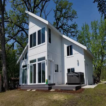Twin Lakes - Custom Homes