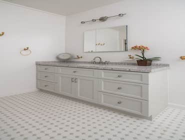 Hollywood Bathroom