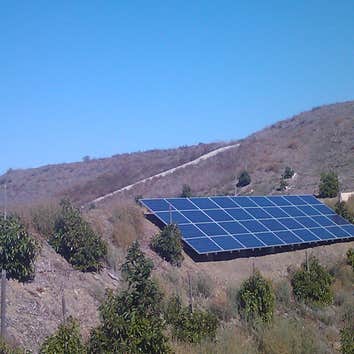 Custom Home wired and SOLAR - SHOPS AT SCOTT 6000+ Custom Home in the hills of Temecula built and wired then designed and built SOLAR.
Commercial Job: 