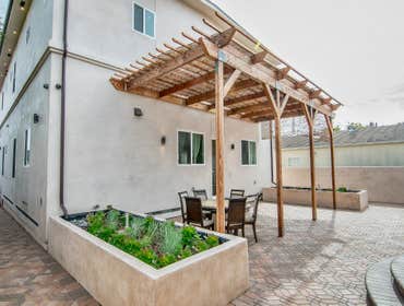 Photos by Axle Homes #1