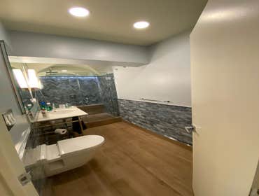 421 Hudson St, New York, NY 10014