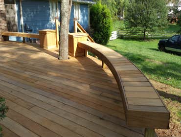 Garapa deck curved bench