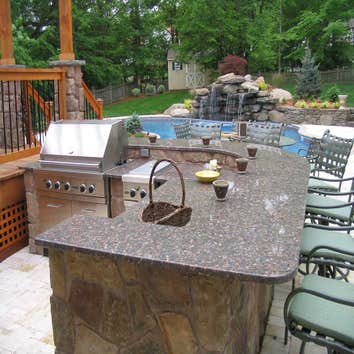 OUTDOOR KITCHEN 2018