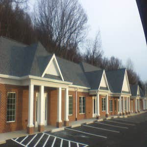 Red Oaks Comercial Center