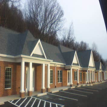 Red Oaks Comercial Center