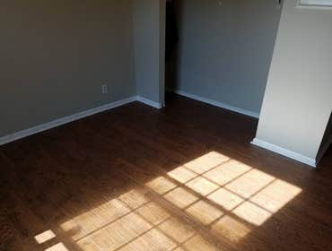 Porcelain tile floor