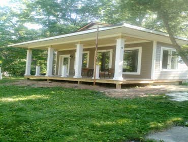 home remodel This house was a complete gut job.
The foot print stayed the same except for the covered porch addition to the front.
The only thing th