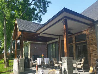 Patio cover with outdoor kitchen