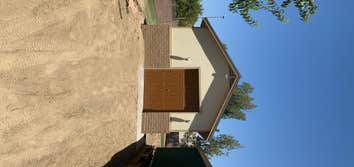 Detached Garage
