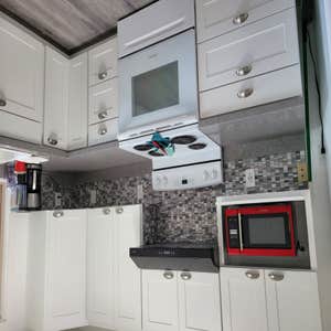 Blacks Enterprizes LLC