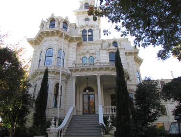 Governor mansion downtown Sac.