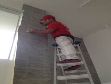 Photo(s) from D&L Wall Design wallpaper installation at aventura apt 3407