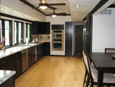 Mocha Shaker Kitchen Cabinet Makeover This kitchen makeover used our Mocha Shaker kitchen cabinets. These sleek, modern kitchen cabinets combined with 