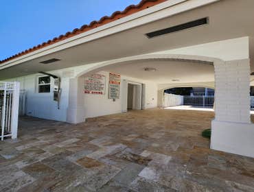 Paradise Condo Paradise condo - Pool house and pool re-build