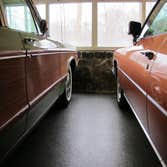 Epoxy Polyaspartic Flake Floor