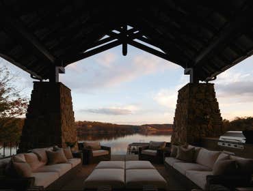 Smith Lake Residence