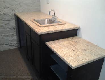 DeLaMano Design & Creative Millwork Implementing your ideas and making them a reality
with the craftsmanship and professionalism that you deserve.
sh