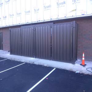 STEEL DUMPSTER ENCLOUSER