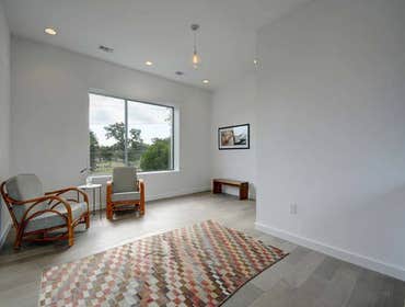 1604 Navasota