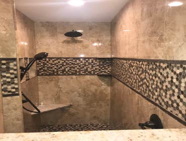 4213 W Tacon St This 5 bed/4 bath has over 3,500 SqFt of living space. 1st Floor features include Guest Suite with attached Full Bath leading out to Co