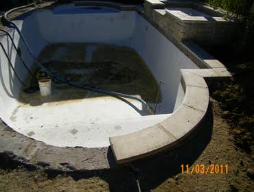 pool leveling