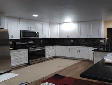 New Kitchen cabinets and updated appliances