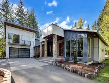 Lake Sevence siding project Modern Style Hardier panels siding installation