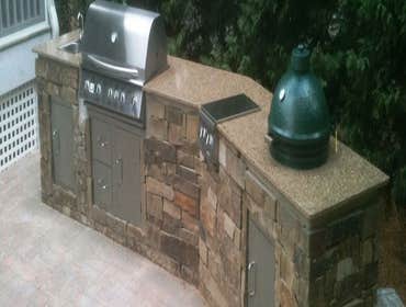 Outdoor Kitchen