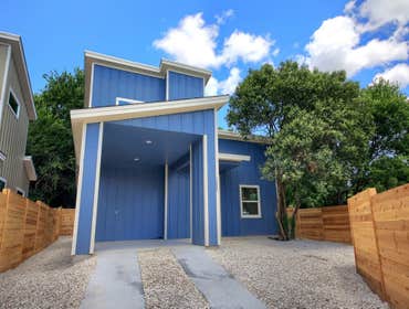 7208 Carver Ave. Unit B