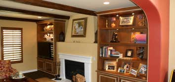 Renovations Plus/Black Coffee Cabinetry Custom cabinetry, kitchen remodels, bathroom remodels, offices/libraries, entertainment centers, wainscot, beam