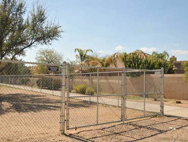 CHAIN LINK FENCING GALLERY