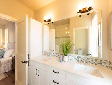 Bainbridge Floor Plan
