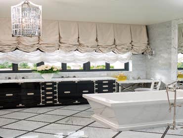Modern Bathroom by Bose Const.