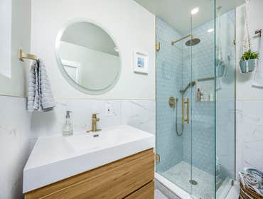 Corner Shower Remodel Kimberly O. chose Creative Design & Build Inc. to remodel her bathroom because of our reputation for being on time and providing 