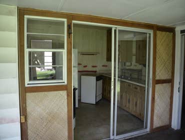beforoe kitchen