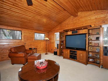 Craftsman Retreat Room