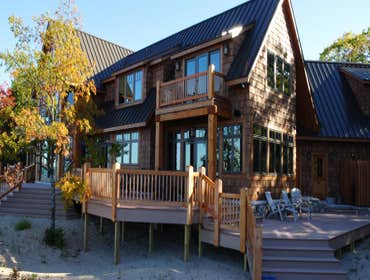 Bradley – Northern Michigan Both interior and exterior work at residence:
Interior staining: built ins, beds, handrails, window & door trim, doors, etc