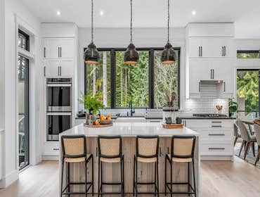 Photos by Kitchen Renovation Vancouver - Custom Kitchen Remodeling, Cabinets, Countertops & Luxury Kitchen Renovations #1