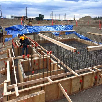 Denny's Construction Inc