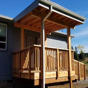 Deck Installs Shown are a variety of Decks built by Right Turn Construction. We specialize in Trex Decking, Cedar Decking and all around gorgeous deck