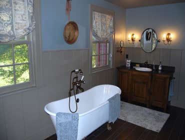 Authentic Colonial Bathroom