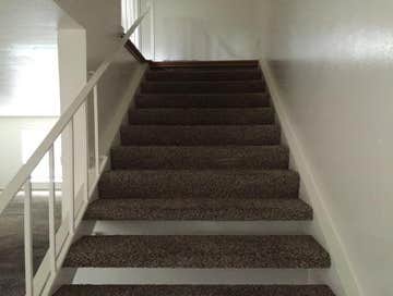 Carpet installation in townhouse rental