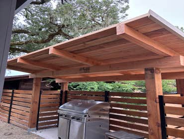 Photos by Klatt Construction/design #4 Bbq Roof structure.
New 2000 sqft Deck.
New thermaly treated ash fence 150 Ln ft.