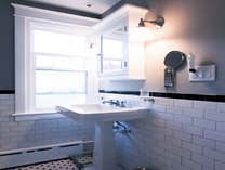 bathroom-01