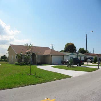 HOME THIS THREE BEDROOM AND TWO BATH FAMILY ROOM 1500SF HOMES BUILT IN 2003