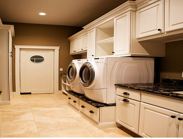 Photos from Universal Kitchen Design Universal Kitchen Design is one of the premier destinations for kitchen and bath renovation projects serving the N